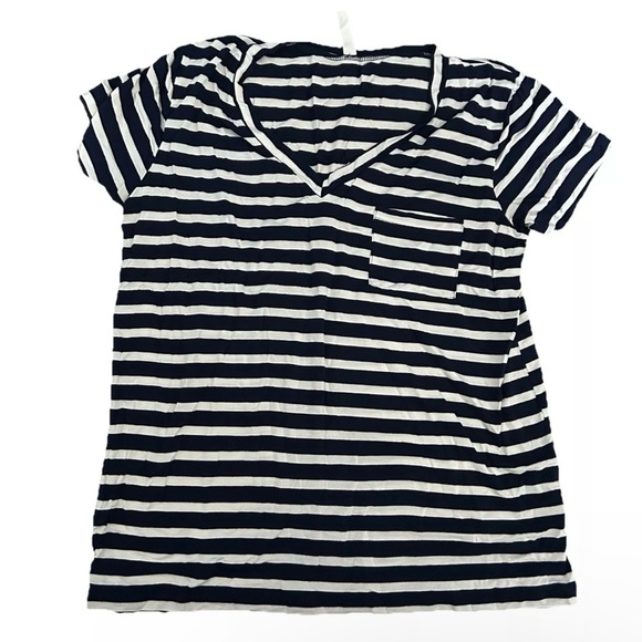 Women’s Mia & Tess Black And White Striped V Neck T Shirt Size Small - Picture 1 of 3